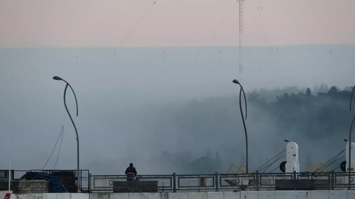 Çanakkale Boğazı’nda Yoğun Sis Nedeniyle Gemi Trafiği Durduruldu